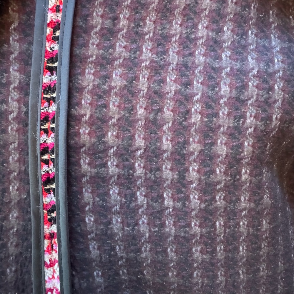 Maje Red Tweed Mini Dress – Gold Button Detail – Size 4 – Parisian Chic - Picture 4 of 4